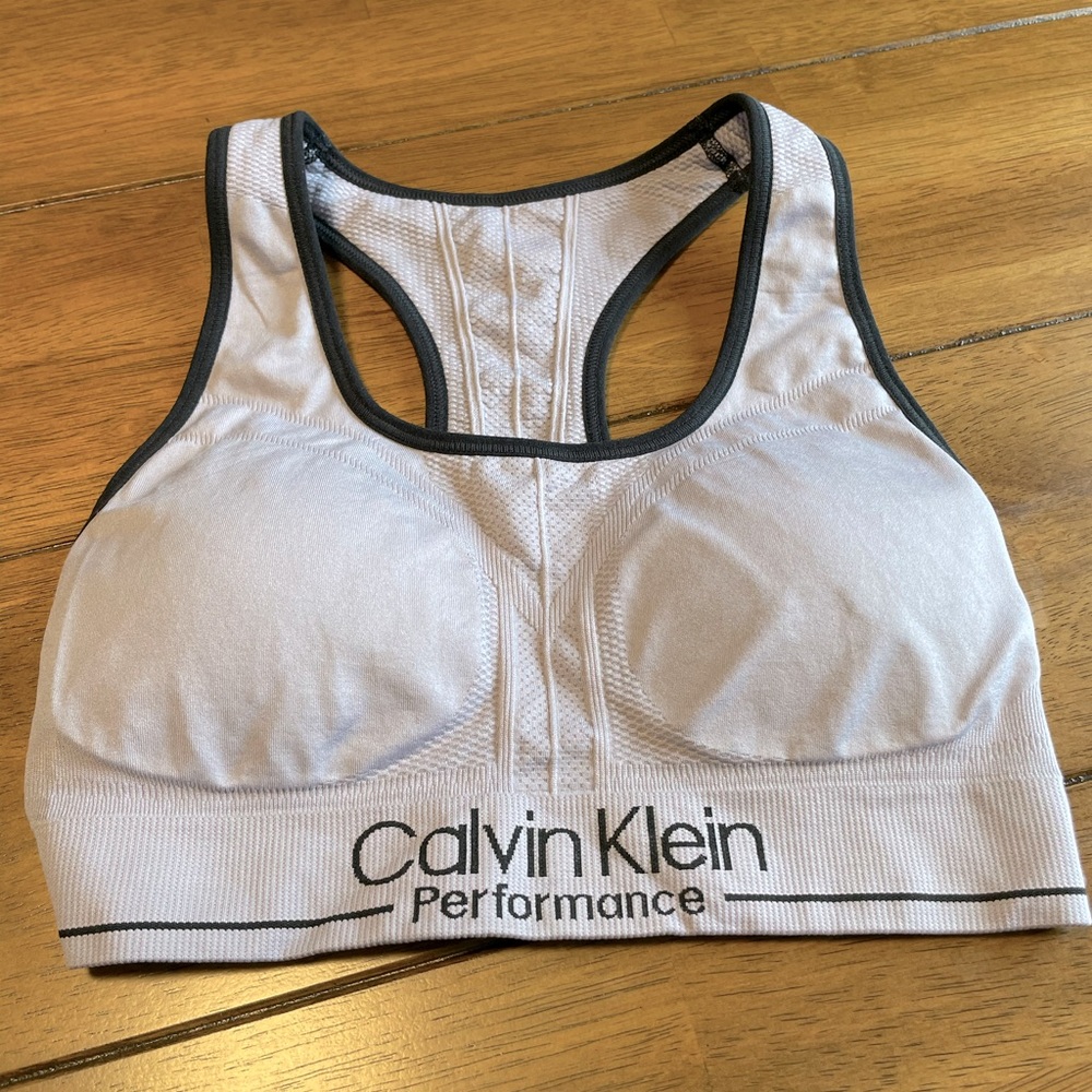Calvin Klein performance S